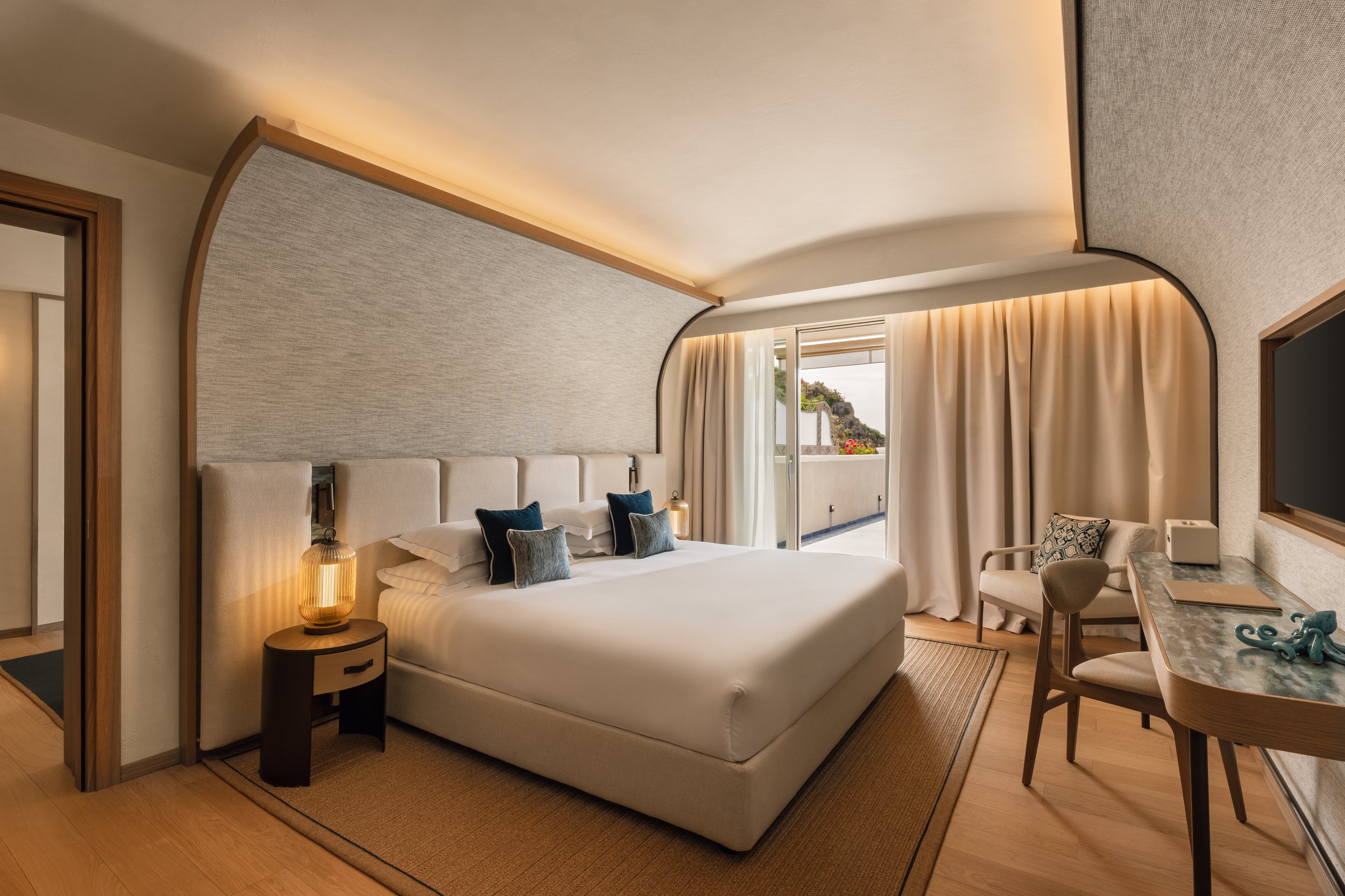 VRetreats Mazzaro Sea Palace executive sea suite interior photographer London