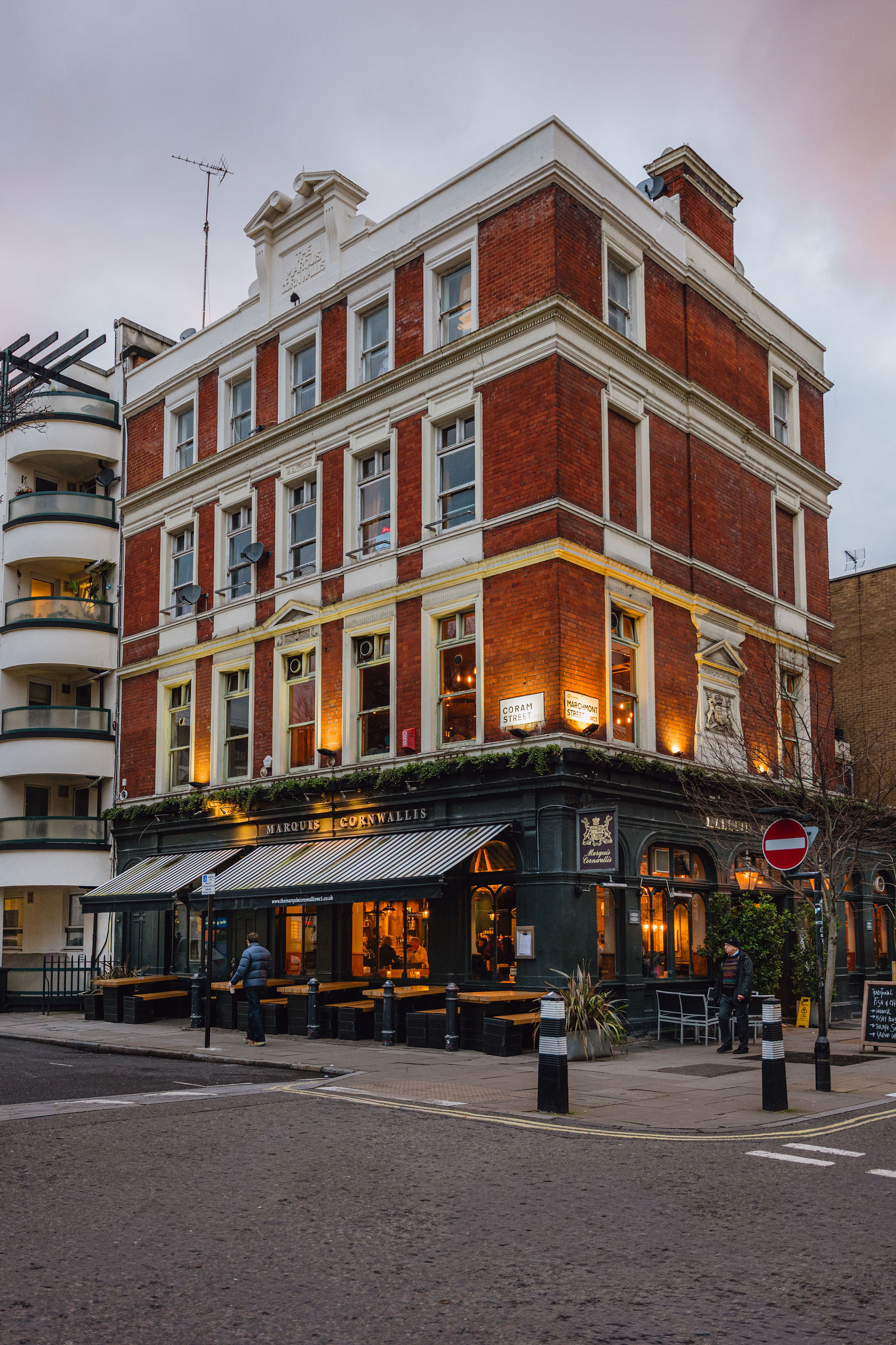 Bloomsbury London coffee shops, lifestyle photography