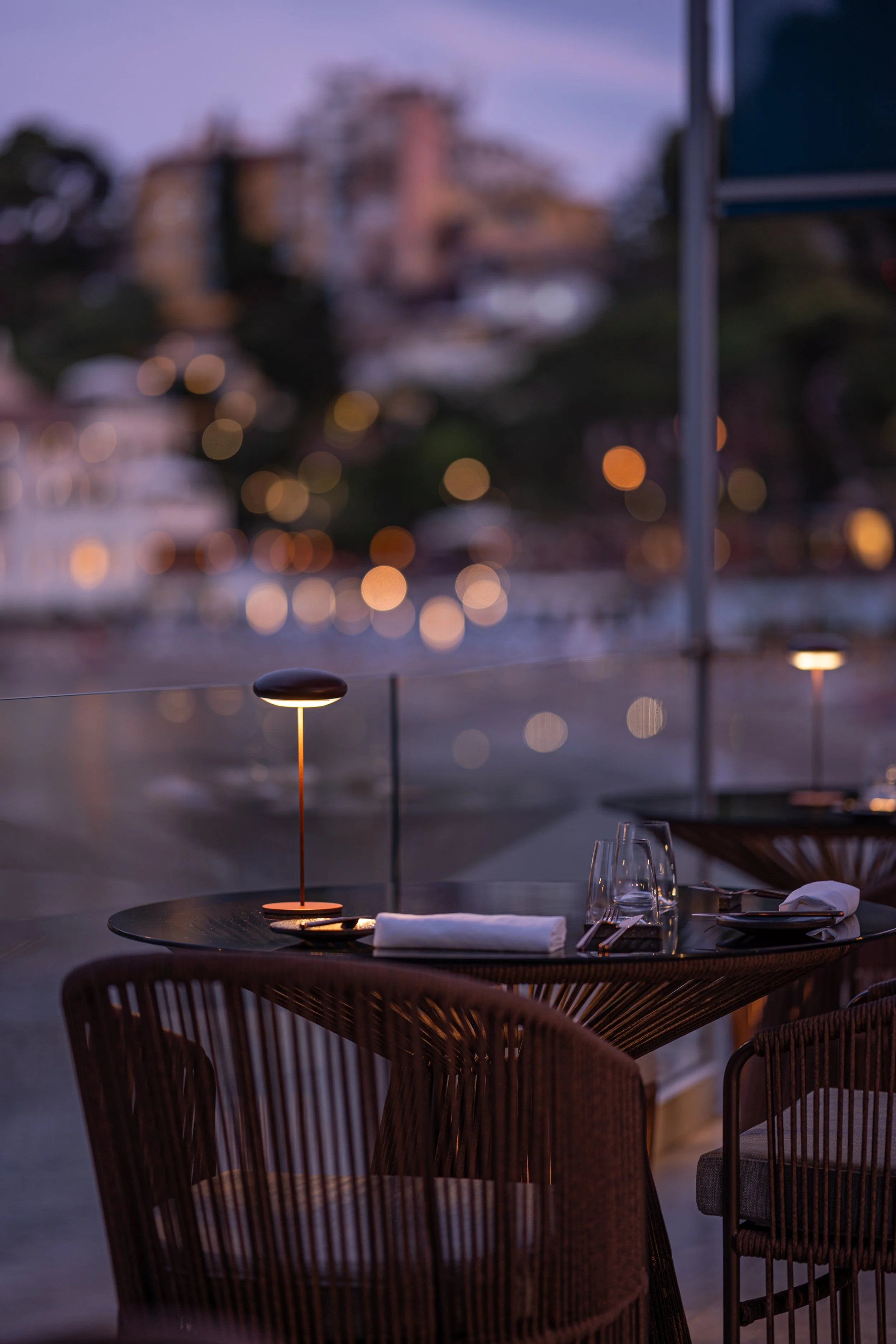 VRetreats Mazzar&ograve; Sea Palace — Blum bar photography